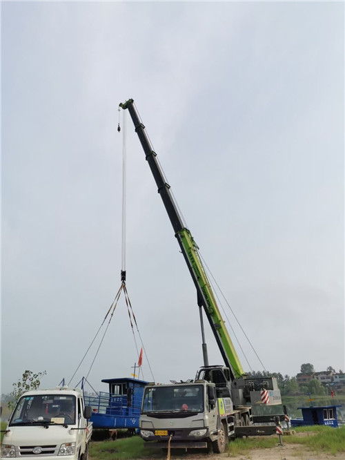 乌兰县桥梁建设吊装案例